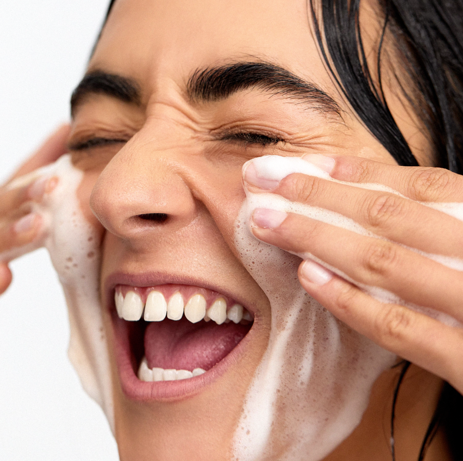 Foaming Enzyme Cleanser by Inskin.co product image 2